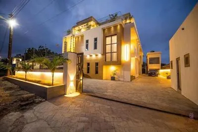 Billede 2 af ELEGANT DUPLEX @ Rosedale Apartments