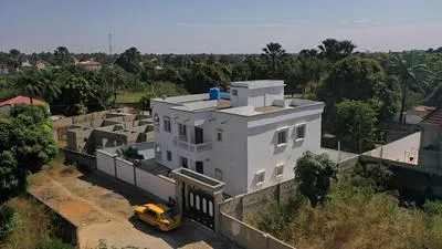 Billede 2 af White House Luxury Mansion With a Difference