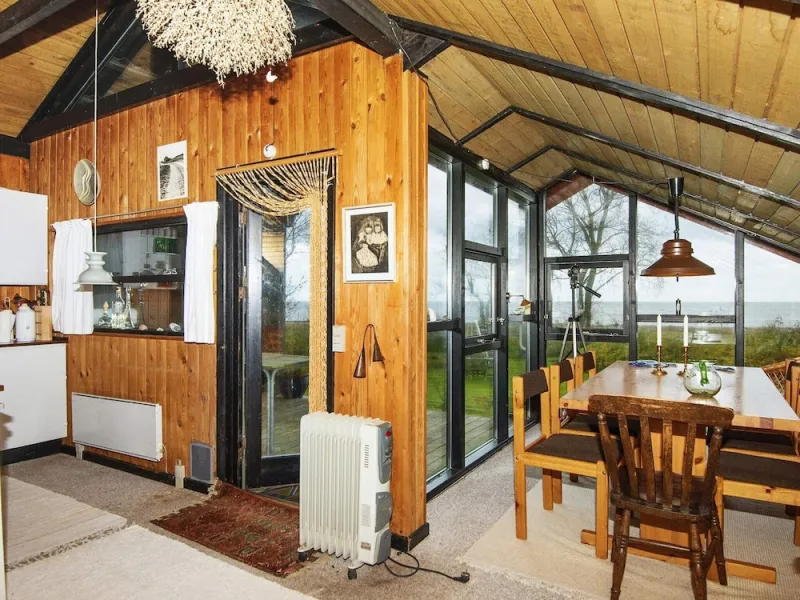Billede 8 af 6 Person Holiday Home in Grenaa