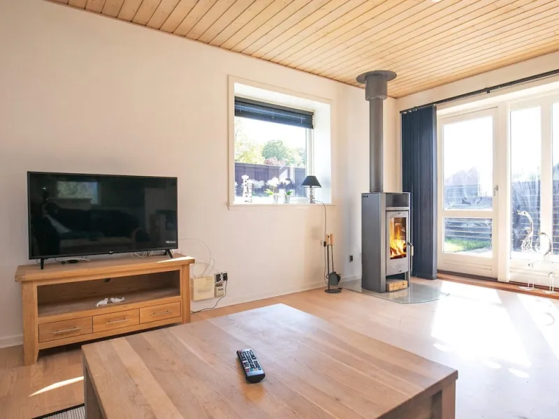 Billede 8 af 4 Person Holiday Home in Oksbol