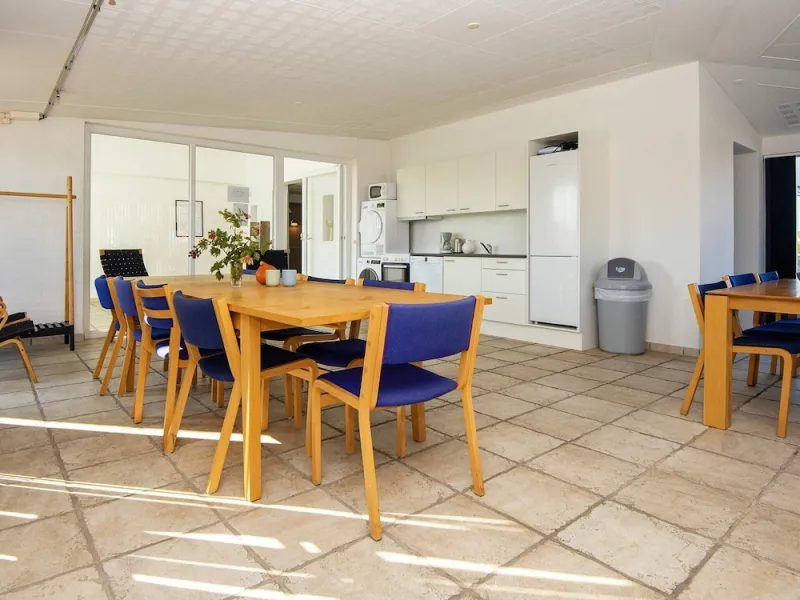 Billede 2 af Apartment With Shared Kitchen in Vederso
