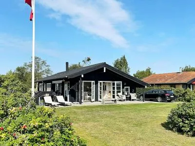 Billede 22 af 8 Person Holiday Home in Broager-by Traum