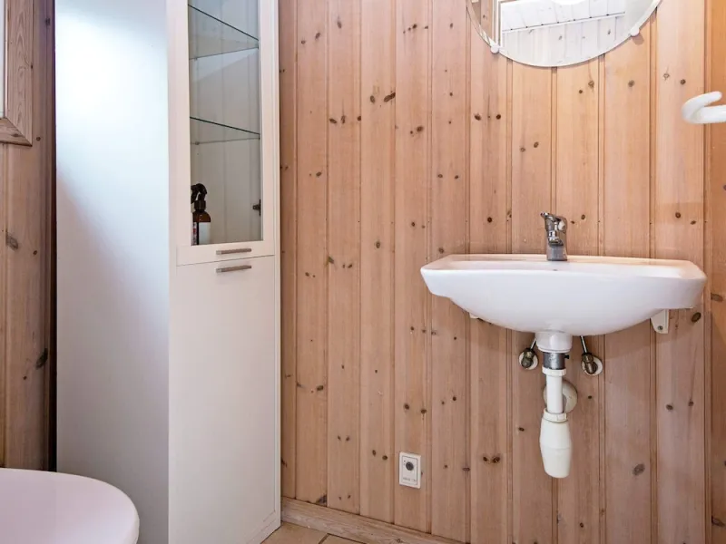 Billede 2 af 8 Person Holiday Home in Juelsminde-by Traum