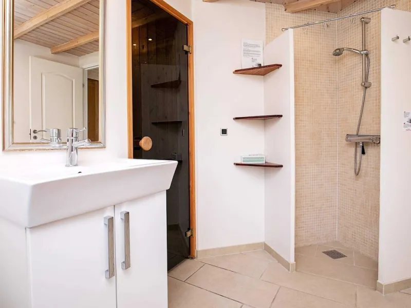 Billede 8 af 8 Person Holiday Home in Lemvig-by Traum