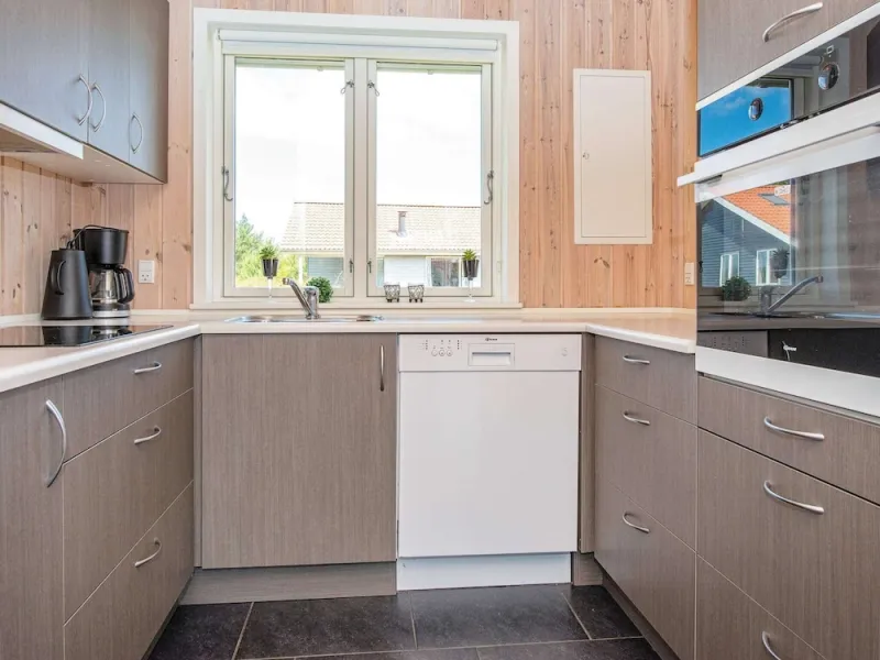 Billede 2 af 6 Person Holiday Home in Ulfborg