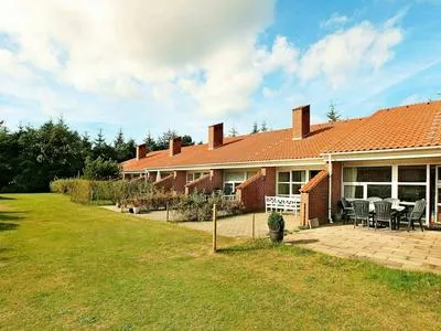 Billede 14 af Cozy Holiday Home in Blåvand near Beach