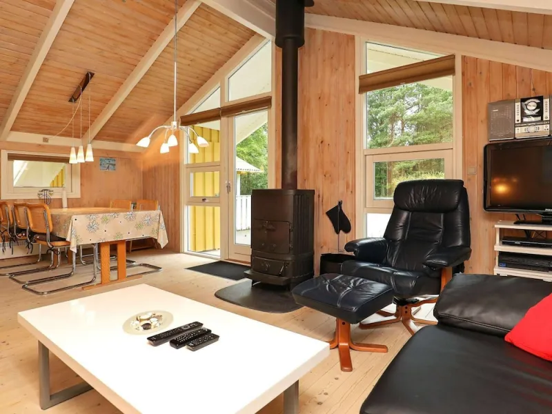Billede 11 af 6 Person Holiday Home in Albaek