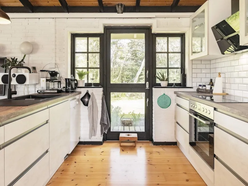 Spacious Holiday Home in Væggerløse near Sea