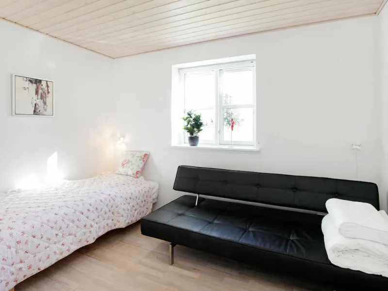 Billede 2 af 6 Person Holiday Home in Hirtshals-by Traum