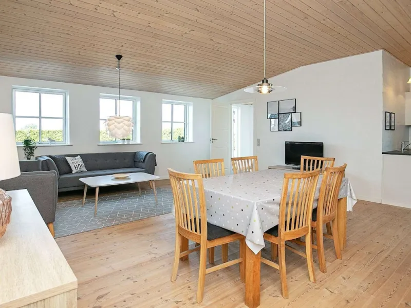 Billede 8 af Spacious Holiday Home in Faaborg near Coast