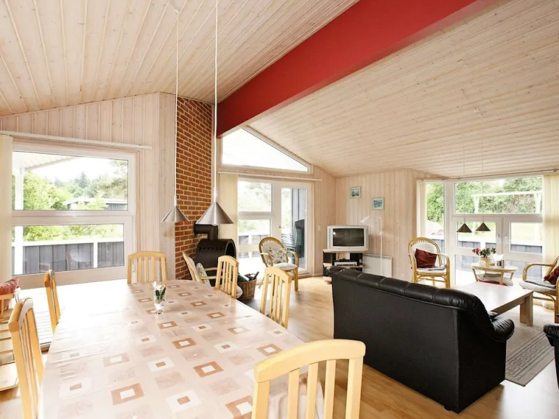 Billede 3 af 8 Person Holiday Home in Hadsund-by Traum