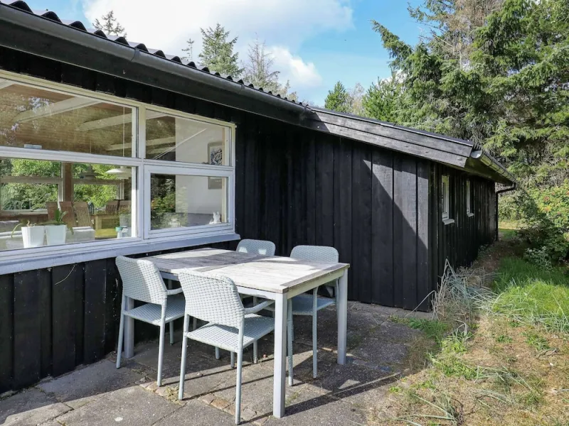 Tranquil Holiday Home in Jerup near Sea