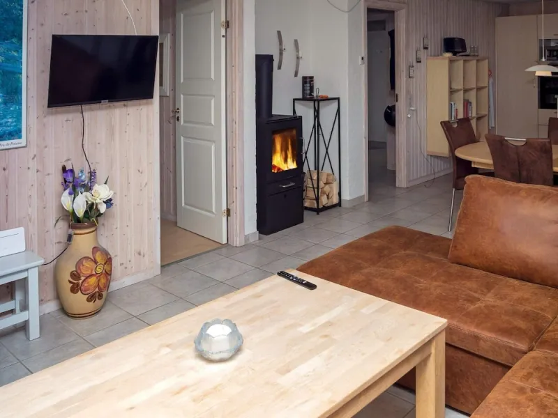 Billede 2 af 6 Person Holiday Home in Hurup Thy