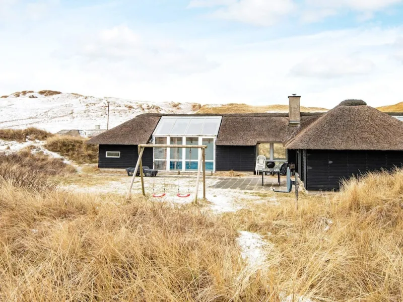 Billede 5 af 12 Person Holiday Home in Hvide Sande