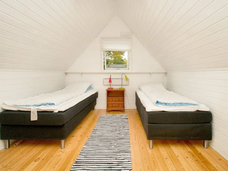 Billede 2 af 6 Person Holiday Home in Follenslev