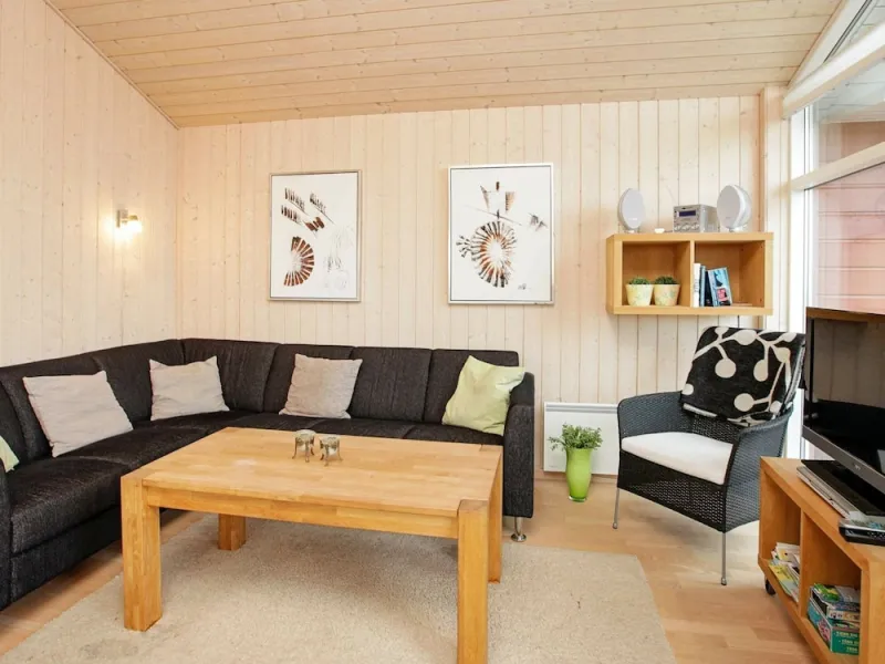 Billede 16 af Spacious Holiday Home in Tranekær near Sea