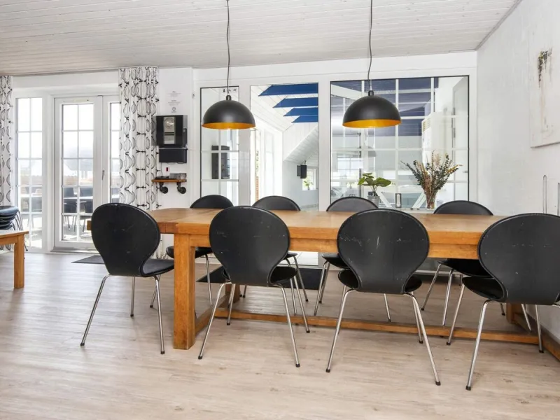 Billede 3 af 12 Person Holiday Home in Harboore-by Traum