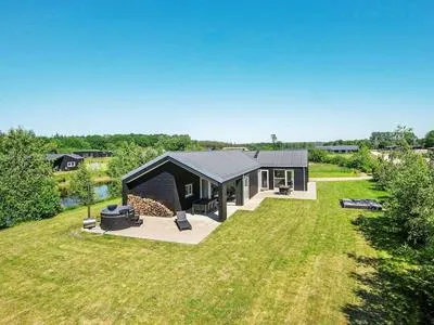 Billede 32 af 8 Person Holiday Home in Glesborg