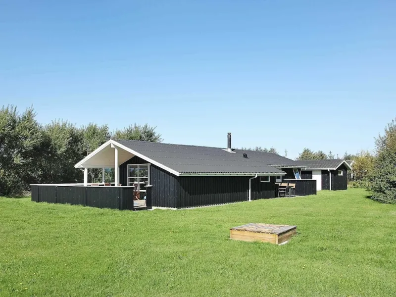 Billede 3 af 8 Person Holiday Home in Hjorring-by Traum