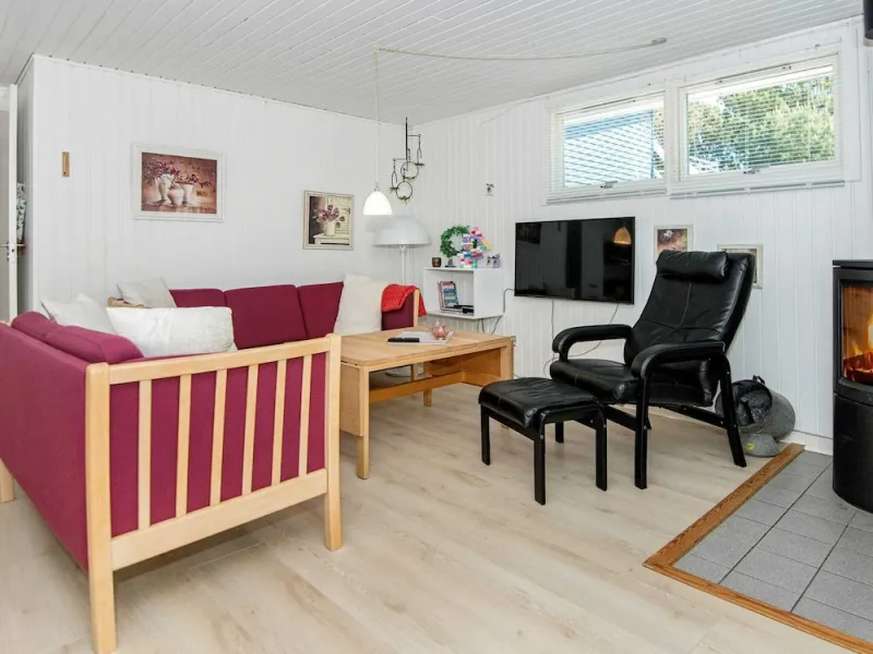 Billede 9 af Simplistic Holiday Home in Ringkøbing near Sea