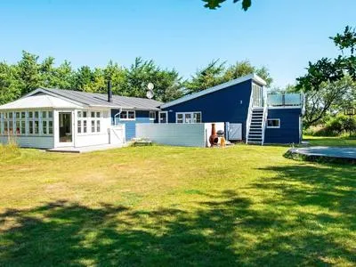 Billede 30 af Simplistic Holiday Home in Ringkøbing near Sea