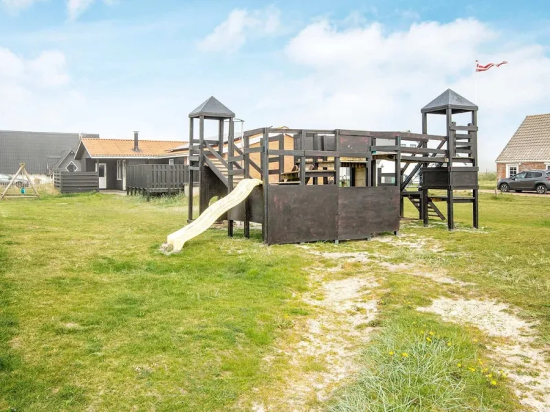 Billede 8 af 8 Person Holiday Home in Harboore-by Traum