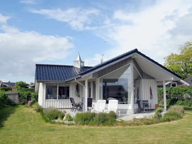 6 Person Holiday Home in Faaborg-by Traum