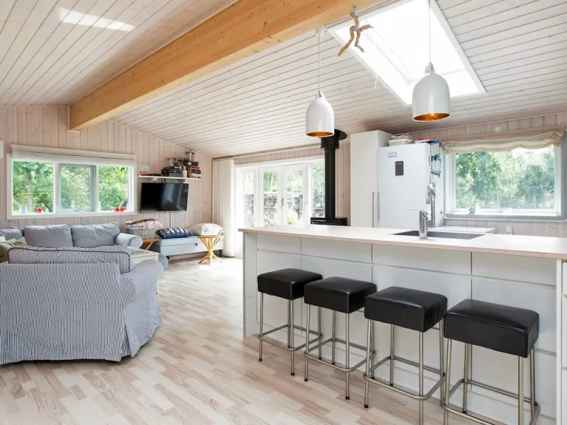 Billede 9 af 6 Person Holiday Home in Hojby