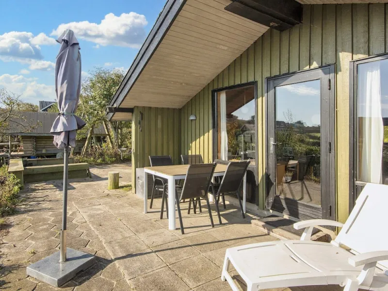 Billede 4 af Serene Holiday Home in Lemvig near Sea