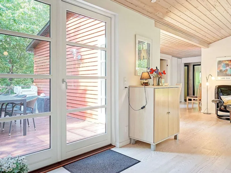 Billede 9 af Spacious Holiday Home in Nexø near Beach