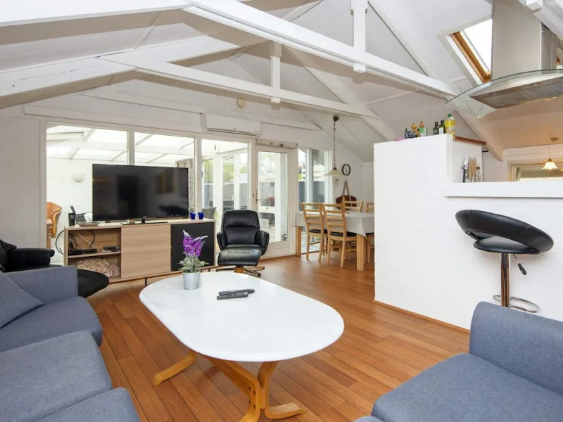Billede 9 af 6 Person Holiday Home in Ronde