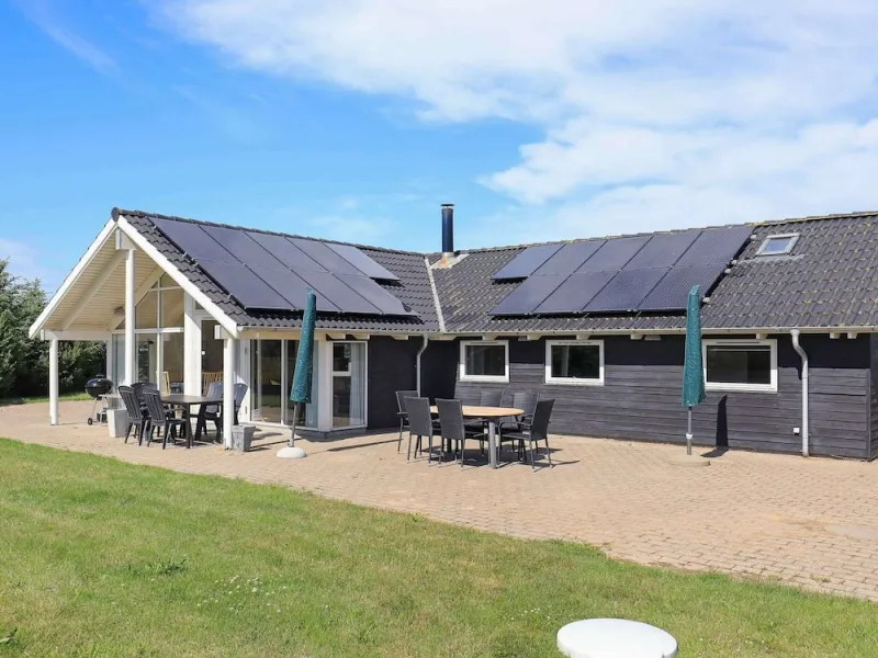 12 Person Holiday Home in Lokken-by Traum