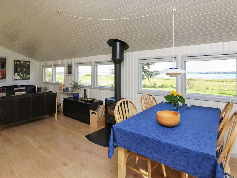 Billede 3 af 4 Person Holiday Home in Hojslev