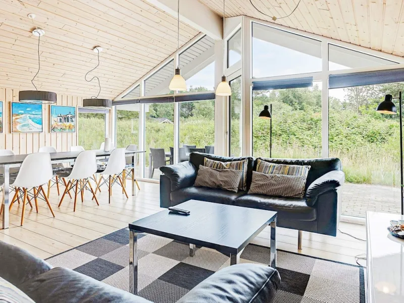 Billede 2 af 10 Person Holiday Home in Albaek-by Traum