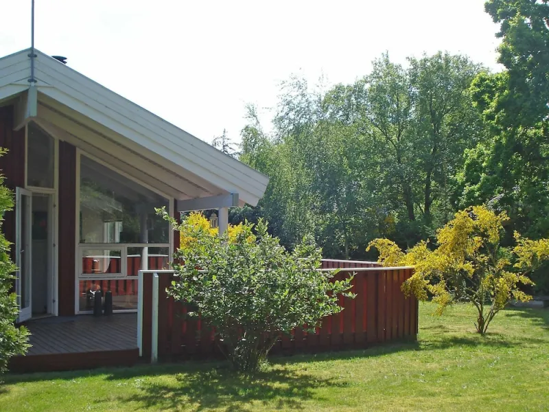 Unique Seaside Holiday Home in Hadsund near Terrace