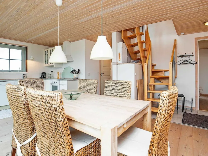 Billede 8 af 6 Person Holiday Home in Laeso