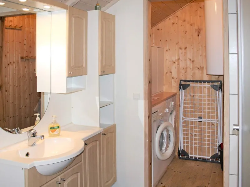 Billede 10 af 6 Person Holiday Home in Ansager