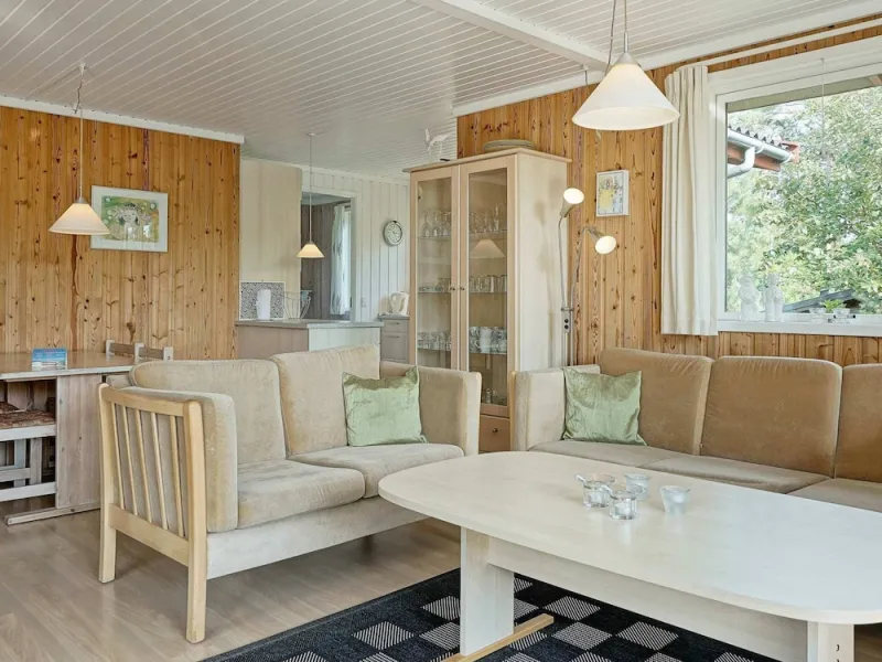 Billede 13 af 6 Person Holiday Home in Aakirkeby
