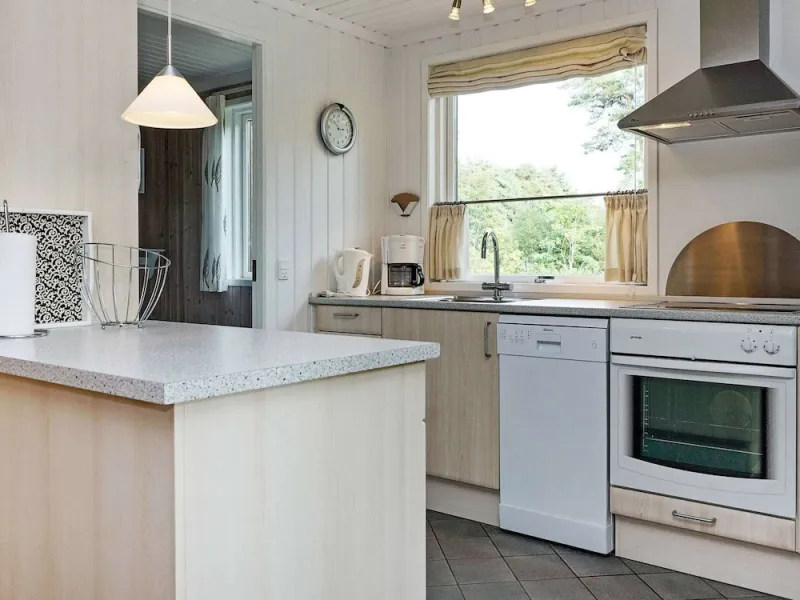 Billede 14 af 6 Person Holiday Home in Aakirkeby