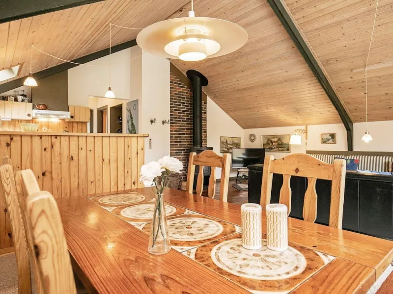 Billede 2 af 5 Person Holiday Home in Martofte-by Traum