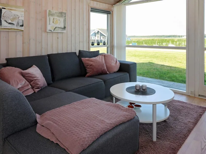 Billede 5 af Spacious Holiday Home in Storvorde near Sea