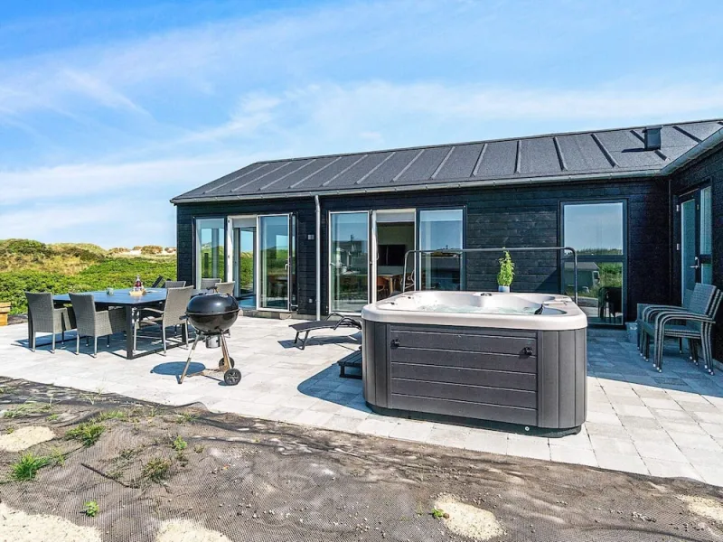 Billede 8 af 10 Person Holiday Home in Lokken