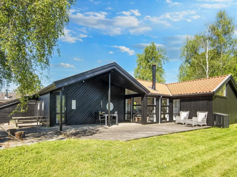 6 Person Holiday Home in Ebeltoft