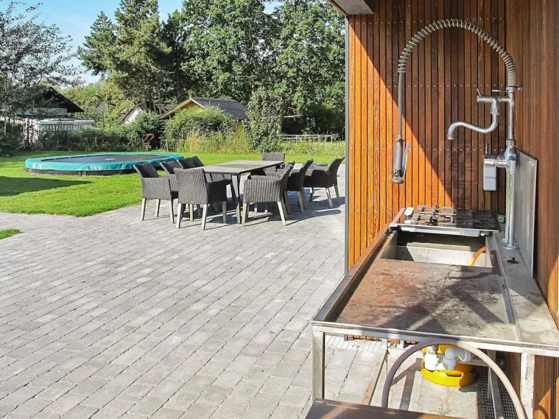 Billede 10 af 9 Person Holiday Home in Dannemare
