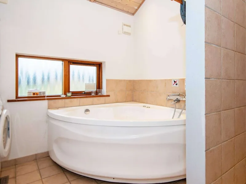 Billede 16 af 7 Person Holiday Home in Ulfborg-by Traum