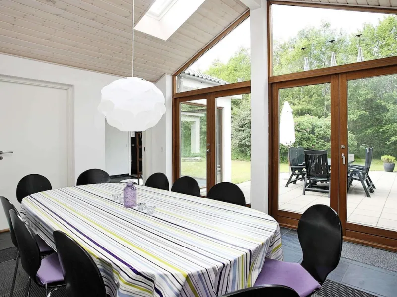 Billede 7 af 10 Person Holiday Home in Albaek