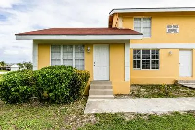 Billede 2 af Tropical Bottle Creek Apts & Parking