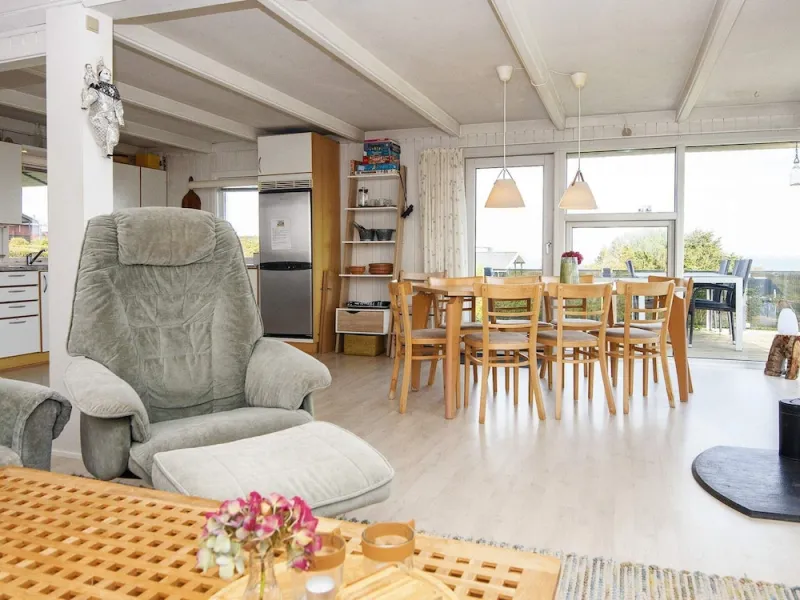 Billede 2 af 8 Person Holiday Home in Lemvig-by Traum