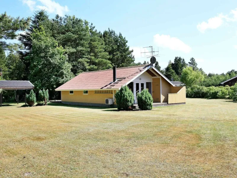 8 Person Holiday Home in Oksbol-by Traum