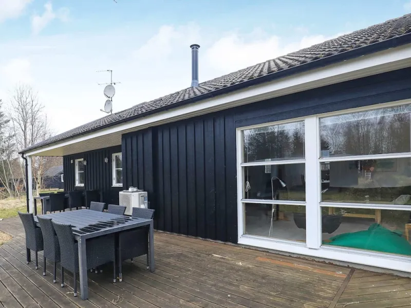 Billede 16 af 8 Person Holiday Home in Hals